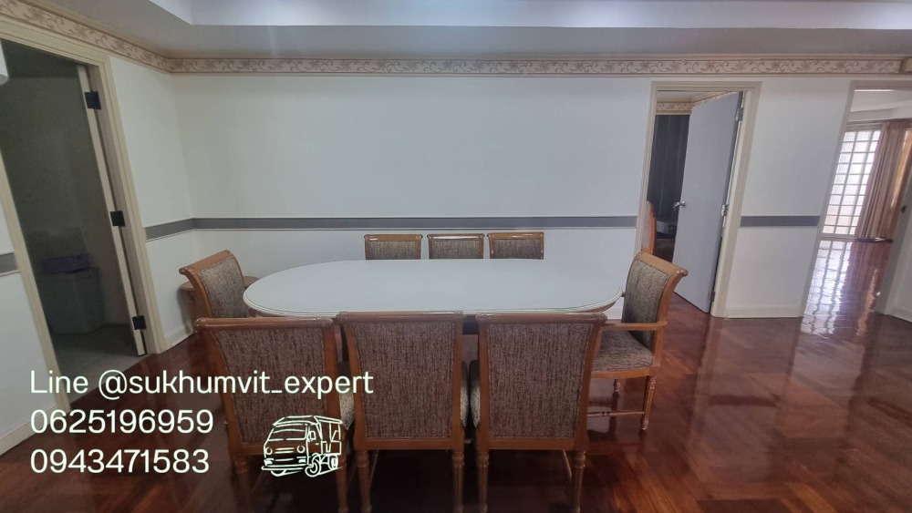 For RentCondoSukhumvit, Asoke, Thonglor : Phrom Phong Sukhumvit 39 | Pet friendly Penthouse, luxury, has a private swimming pool, 3 bedrooms, 4 bathrooms, 260 sq m., suitable for families. The atmosphere is calm and private.