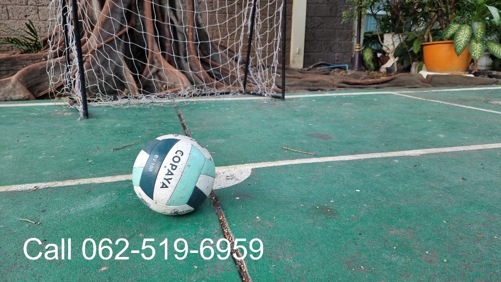 For RentCondoSukhumvit, Asoke, Thonglor : Phrom Phong Sukhumvit 39 | Pet friendly Penthouse, luxury, has a private swimming pool, 3 bedrooms, 4 bathrooms, 260 sq m., suitable for families. The atmosphere is calm and private.