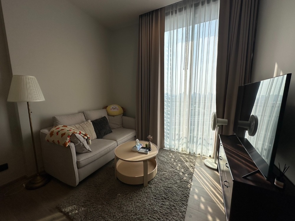 For RentCondoLadprao, Central Ladprao : For rent, 1 bedroom, high floor, garden view, in the heart of Lat Phrao Intersection.