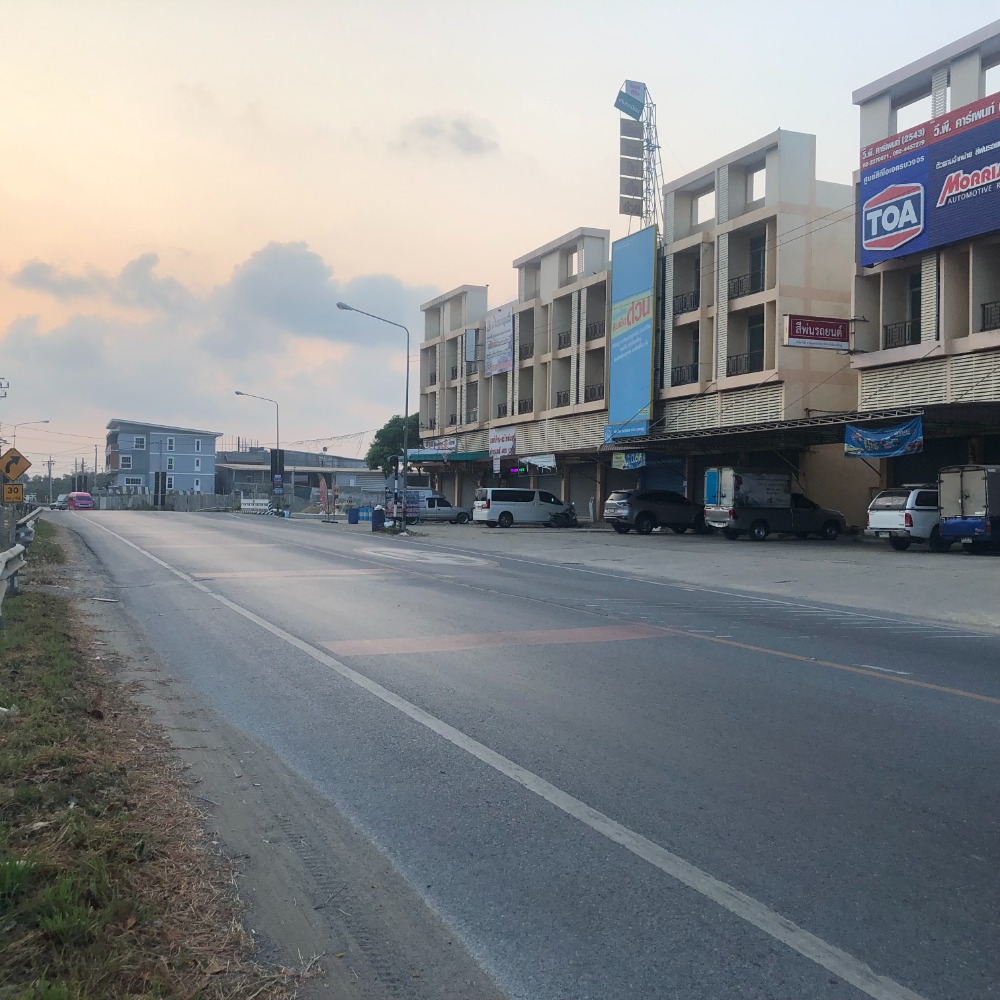 For SaleShop HouseRama5, Ratchapruek, Bangkruai : Commercial & Living space for sale, suitable for business Near the central office, City Hall Subdistrict, Bang Kruai, an area where only public companies build houses for sale.