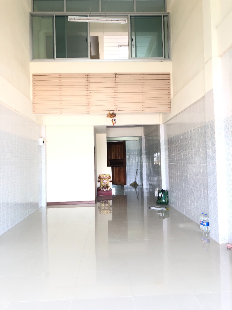 For SaleShop HouseRama5, Ratchapruek, Bangkruai : Commercial & Living space for sale, suitable for business Near the central office, City Hall Subdistrict, Bang Kruai, an area where only public companies build houses for sale.