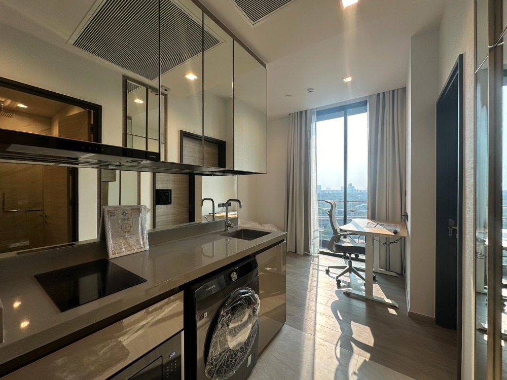 For RentCondoLadprao, Central Ladprao : 1 bedroom for rent, location in the heart of Lat Phrao intersection. Ready to move in