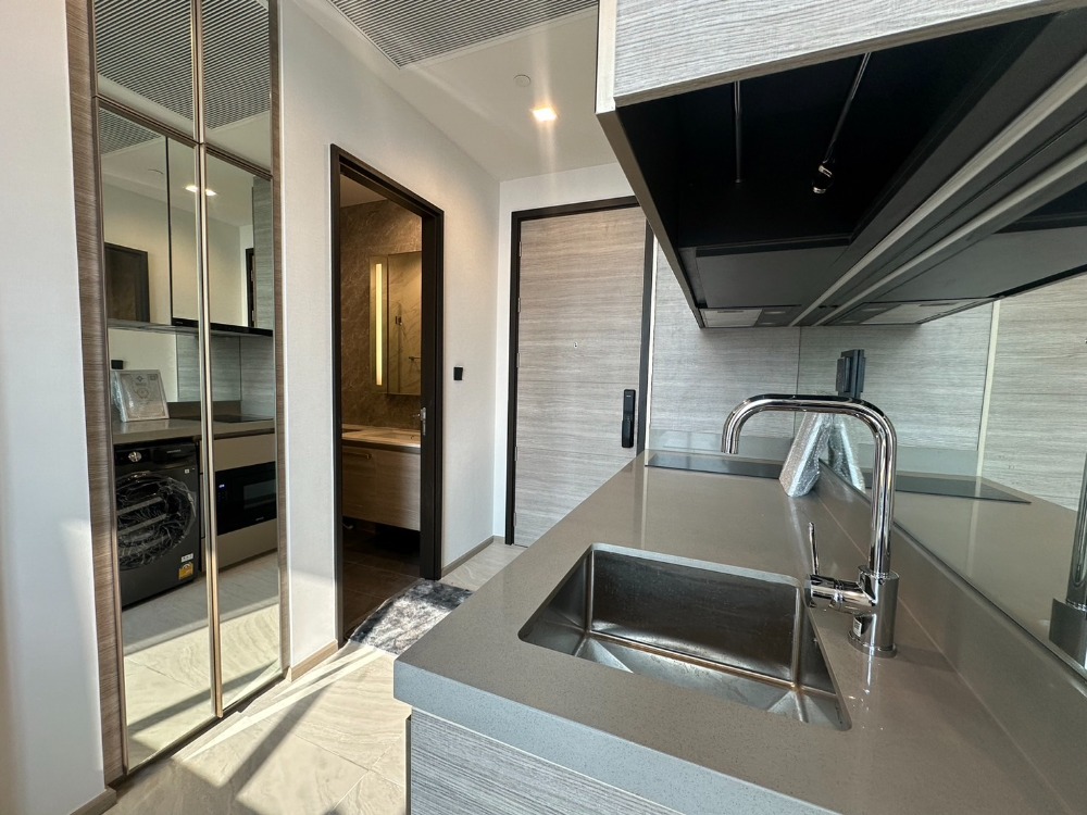 For RentCondoLadprao, Central Ladprao : 1 bedroom for rent, location in the heart of Lat Phrao intersection. Ready to move in