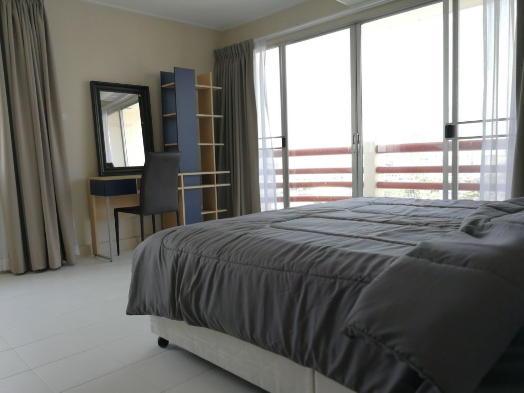 ให้เช่าคอนโดวงเวียนใหญ่ เจริญนคร : ให้เช่า คอนโด  Master View Executive Place Condominium Charoennakhorn  120 ตรม. 2 beds 2 baths 1 living 1 kitchen 3 balconies 1 parking