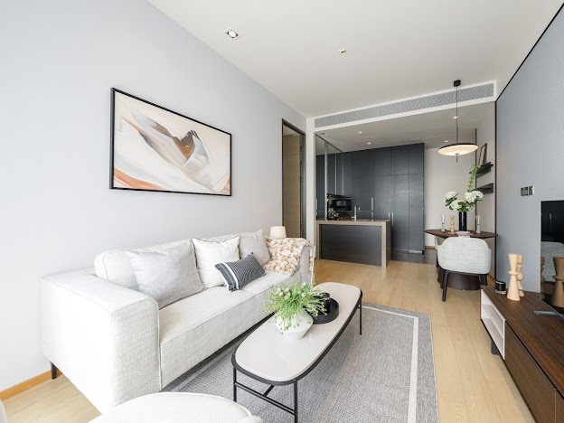 For RentCondoWitthayu, Chidlom, Langsuan, Ploenchit : for rent 1 bedroom biggest size 57sqm. fully furnished