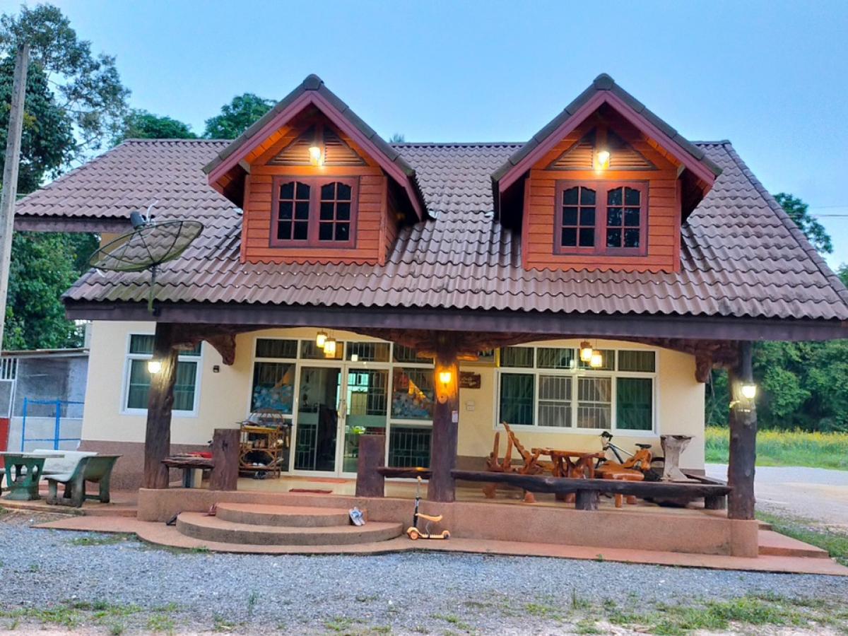 ขายบ้านพัทลุง : ขายบ้านหลังงาม พร้อมสวนผลไม้ อ.เขาชัยสน จังหวัดพัทลุง อากาศดีมากเหมาะเป็นที่พักอาศัย และเหมาะสำหรับทำ โฮมสเตย์