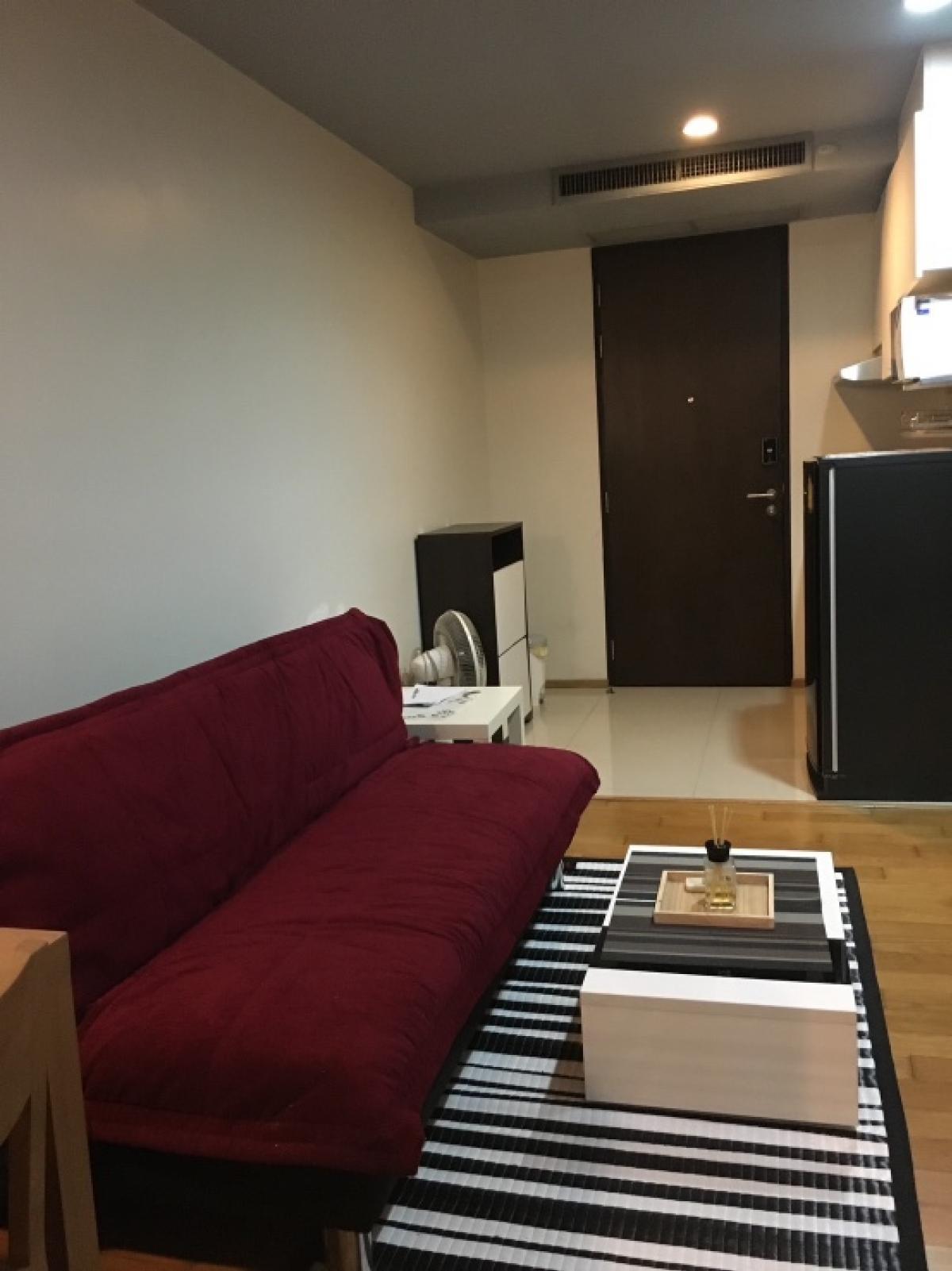 ขายคอนโดวิทยุ ชิดลม หลังสวน : 📢👇Selling condominium in the heart of the city at a very cheap price. Good transportation, convenient travel in multiple routes, fully furnished, ready to move in