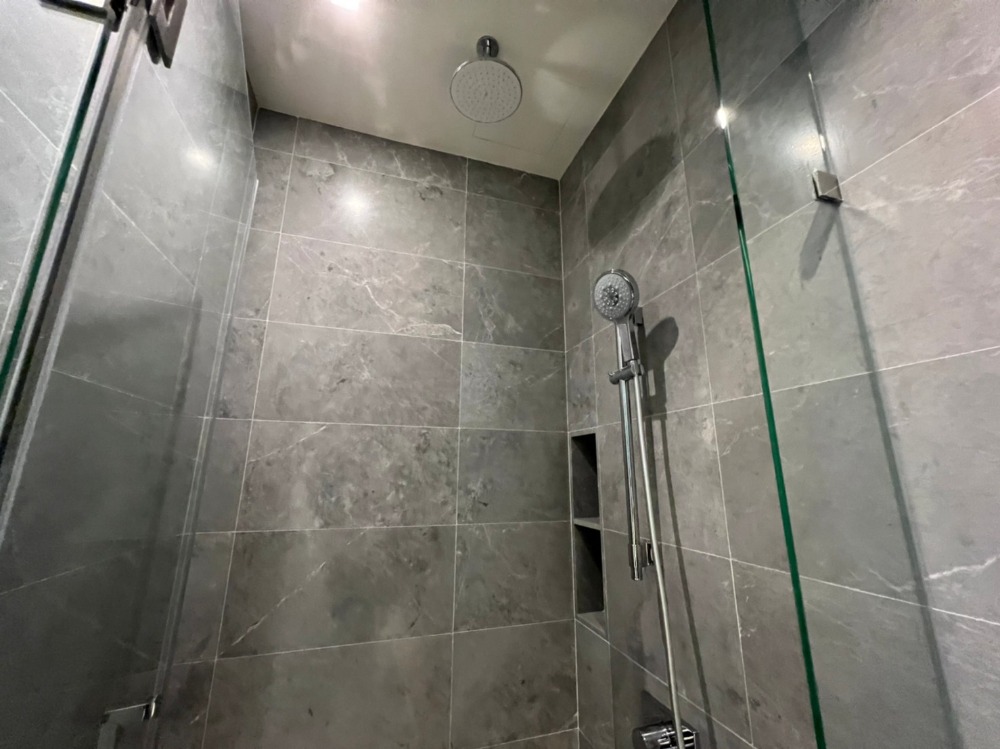 For RentCondoWitthayu, Chidlom, Langsuan, Ploenchit : for rent 1 bedroom - High floor at 28 Chidlom