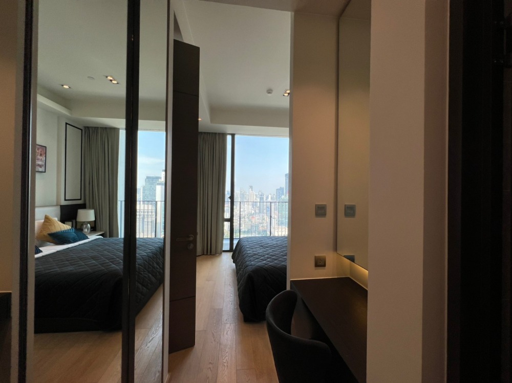 For RentCondoWitthayu, Chidlom, Langsuan, Ploenchit : for rent 1 bedroom - High floor at 28 Chidlom