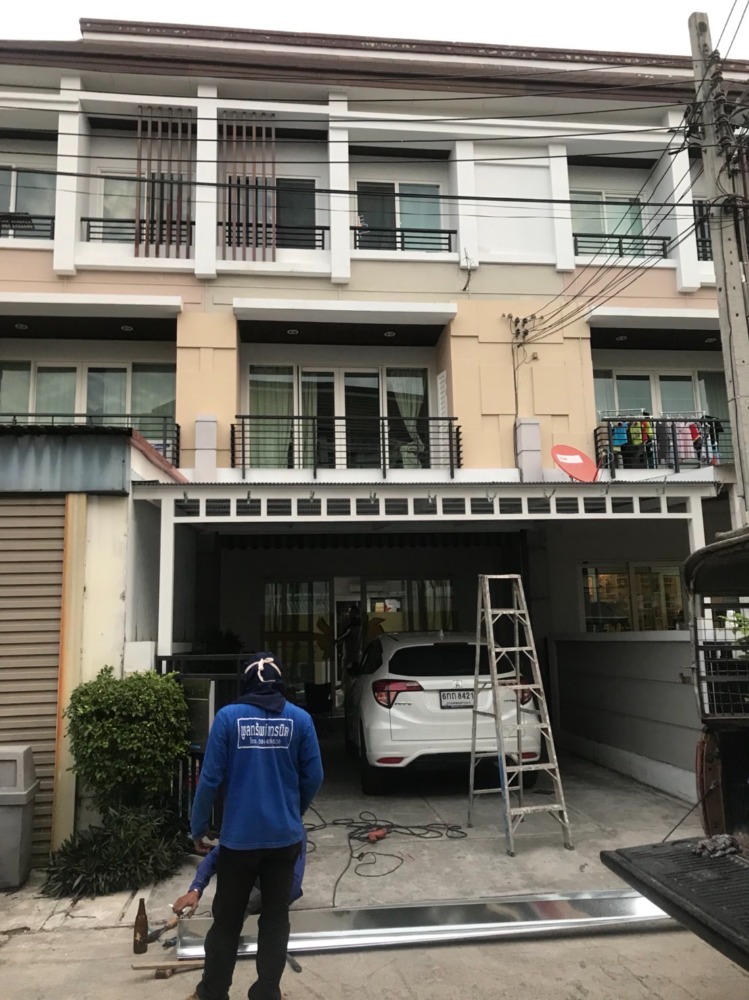 ให้เช่าทาวน์โฮมเกษตร นวมินทร์ ลาดปลาเค้า : #ให้เช่า บ้านกลางเมือง ลาดพร้าว-เสนา 1 ซอยลาดปลาเค้า 12 ใกล้ BTS เสนา บ้านเปล่ามีแอร์จดบริษัทได้