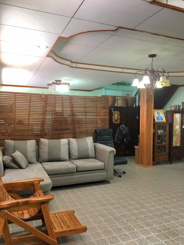 ขายบ้านนครศรีธรรมราช : ขาย บ้าน 2 ชั้น ทรงโบราณ ร่วมสมัย 102.7 ตารางวา 4 ห้องนอน 2 ห้องน้ำ ตำบล กำโลน อำเภอ ลานสกา จ.นครศรีธรรมราช ทางไป หมู่บ้านคีรีวง อากาศดีที่สุดในประเทศไทย