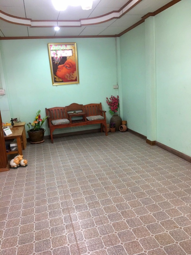 ขายบ้านนครศรีธรรมราช : ขาย บ้าน 2 ชั้น ทรงโบราณ ร่วมสมัย 102.7 ตารางวา 4 ห้องนอน 2 ห้องน้ำ ตำบล กำโลน อำเภอ ลานสกา จ.นครศรีธรรมราช ทางไป หมู่บ้านคีรีวง อากาศดีที่สุดในประเทศไทย