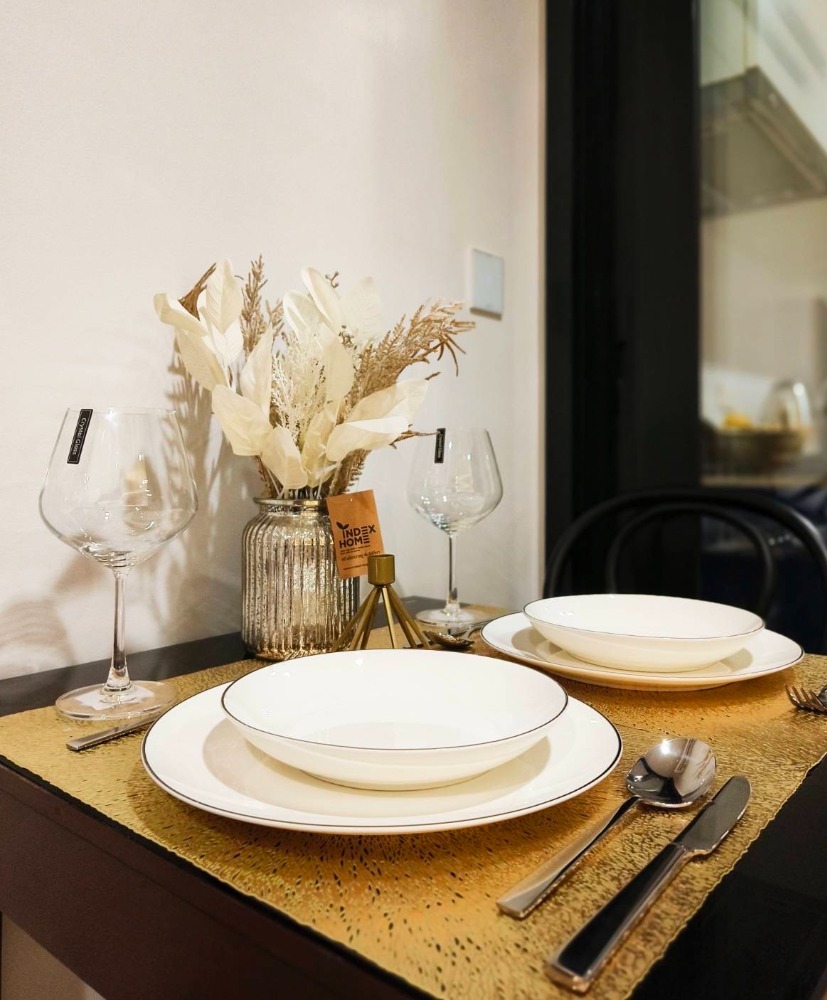 ขายคอนโดภูเก็ต : เดอะเบส เซ็นทรัล Condo for Sale in Town, Phuket