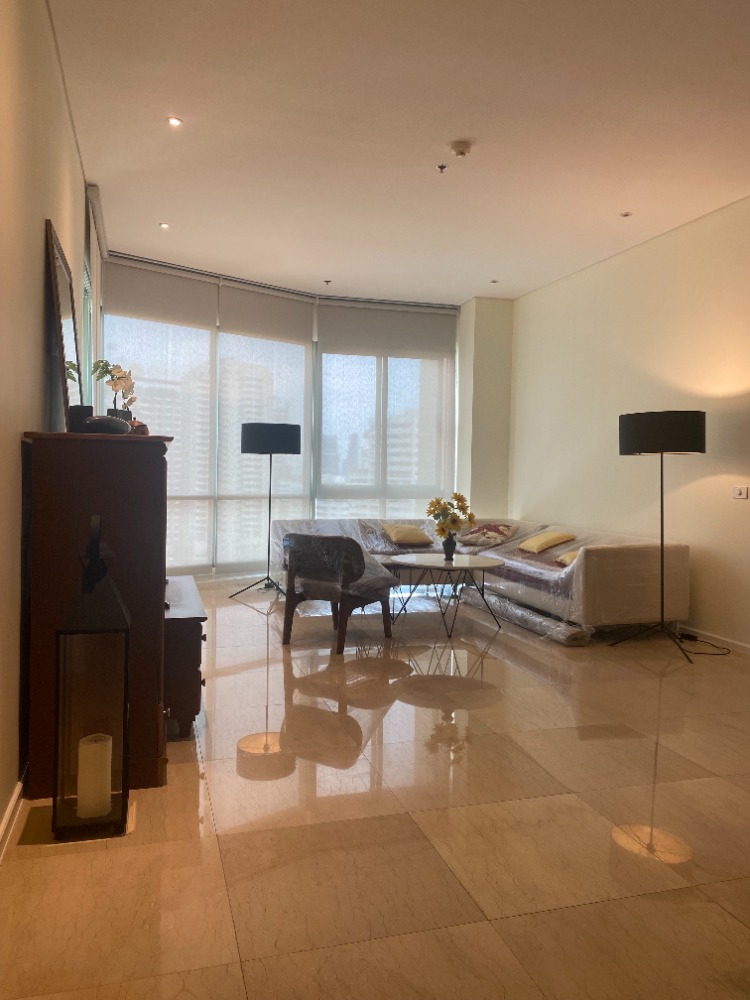 ให้เช่าคอนโดสุขุมวิท อโศก ทองหล่อ : 1 Bed 67 Sqm 🐱🐶 Pet Friendly - RENT 50,000 THB Negotiable