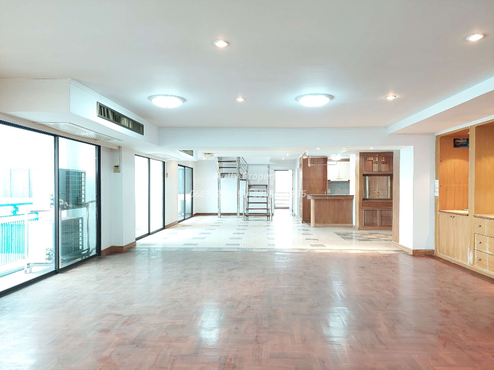 For SaleCondoPattanakan, Srinakarin : City-view Penthouse on Srinakarin Road, near two BTS lines – Regent Srinakarin Tower