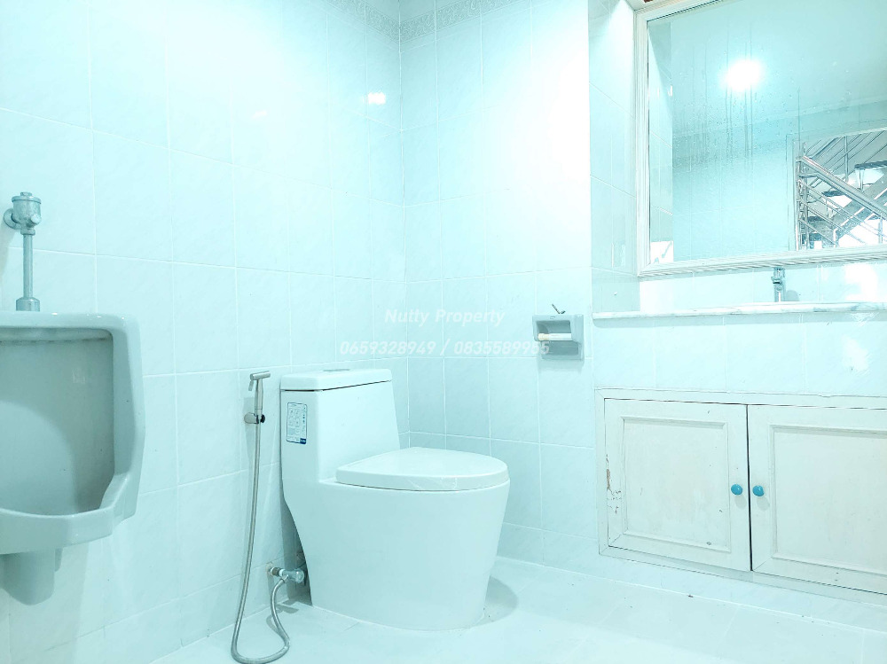 For SaleCondoPattanakan, Srinakarin : City-view Penthouse on Srinakarin Road, near two BTS lines – Regent Srinakarin Tower