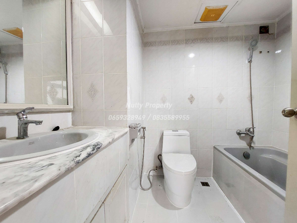 For SaleCondoPattanakan, Srinakarin : City-view Penthouse on Srinakarin Road, near two BTS lines – Regent Srinakarin Tower