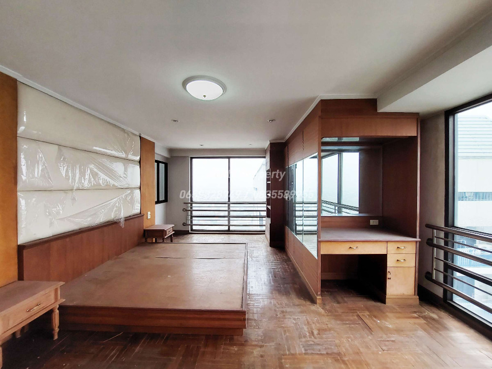 For SaleCondoPattanakan, Srinakarin : City-view Penthouse on Srinakarin Road, near two BTS lines – Regent Srinakarin Tower