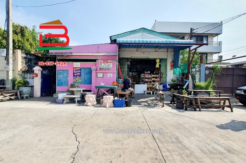 For SaleLandNonthaburi, Bang Yai, Bangbuathong : Land + detached house Soi Ngamwongwan 9, Intersection 11, area 74 sq m., Ngamwongwan Road, Bang Kraso Subdistrict, Mueang District, Nonthaburi Province.