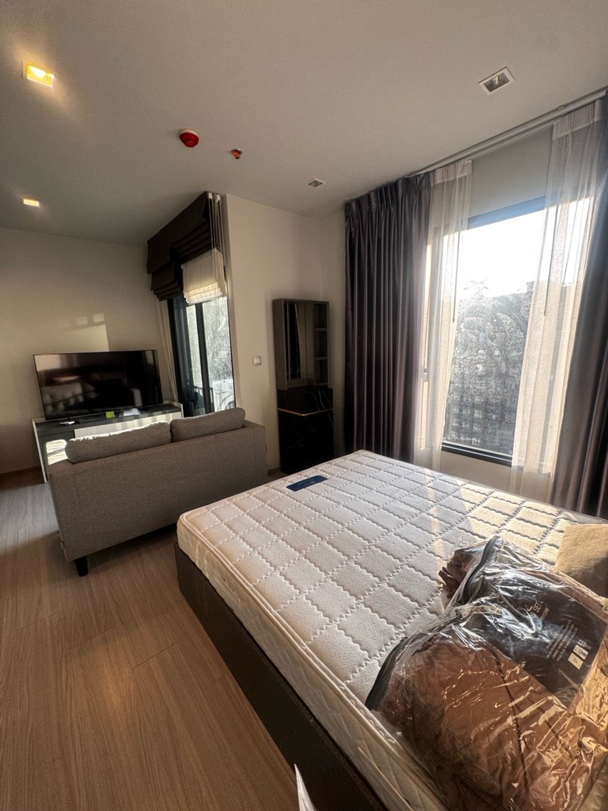 ให้เช่าคอนโดพระราม 9 เพชรบุรีตัดใหม่ RCA : 🌈Life Asoke-Rama9 ✅ราคาดีงาม พร้อมอยู่