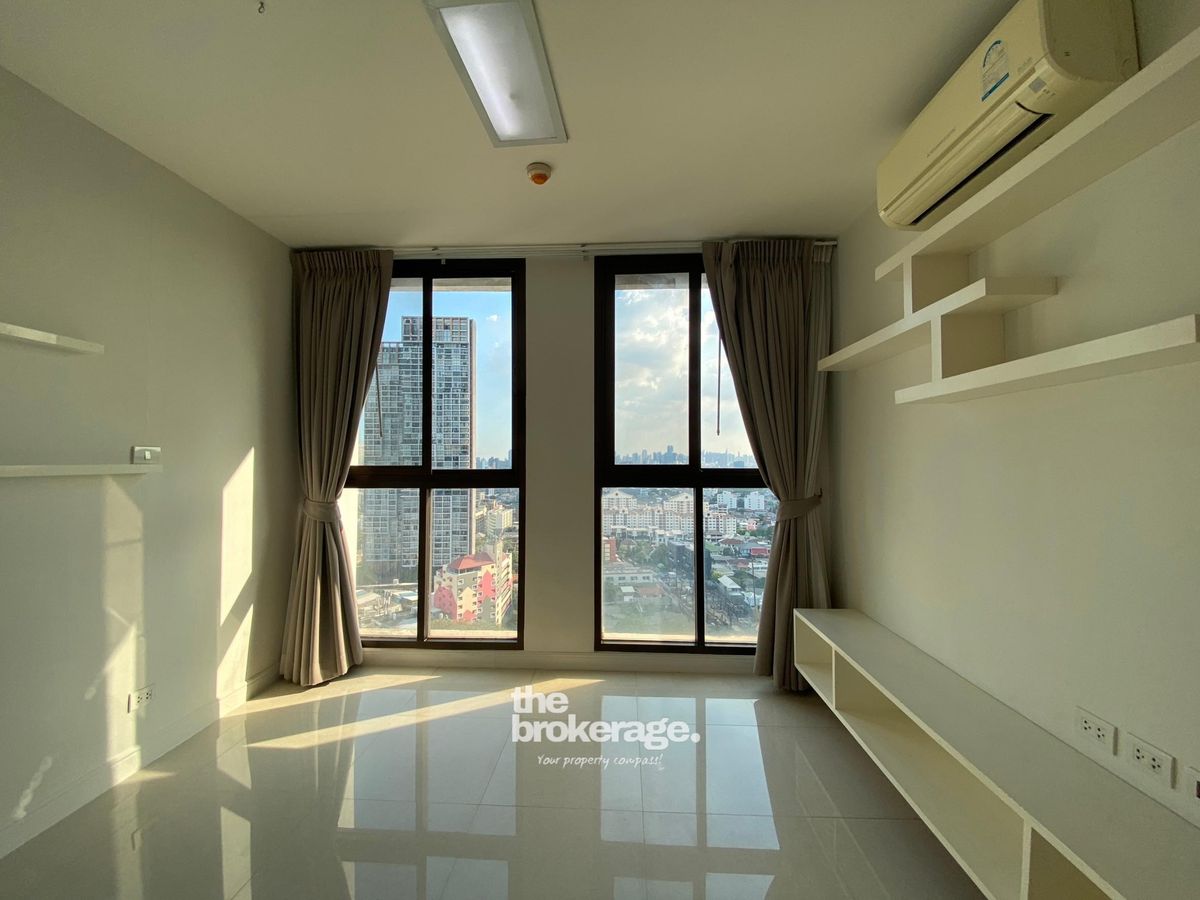 For SaleCondoLadprao, Central Ladprao : Sale Ideo Ladprao 5 1Bedroom 46sqm. high floor 3.79MB Only!! Line : @thebrokerage