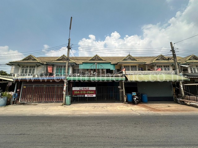 For SaleTownhomeNonthaburi, Bang Yai, Bangbuathong : Townhouse Pruksa 26 is in front of the project, can be traded at a cheap price.