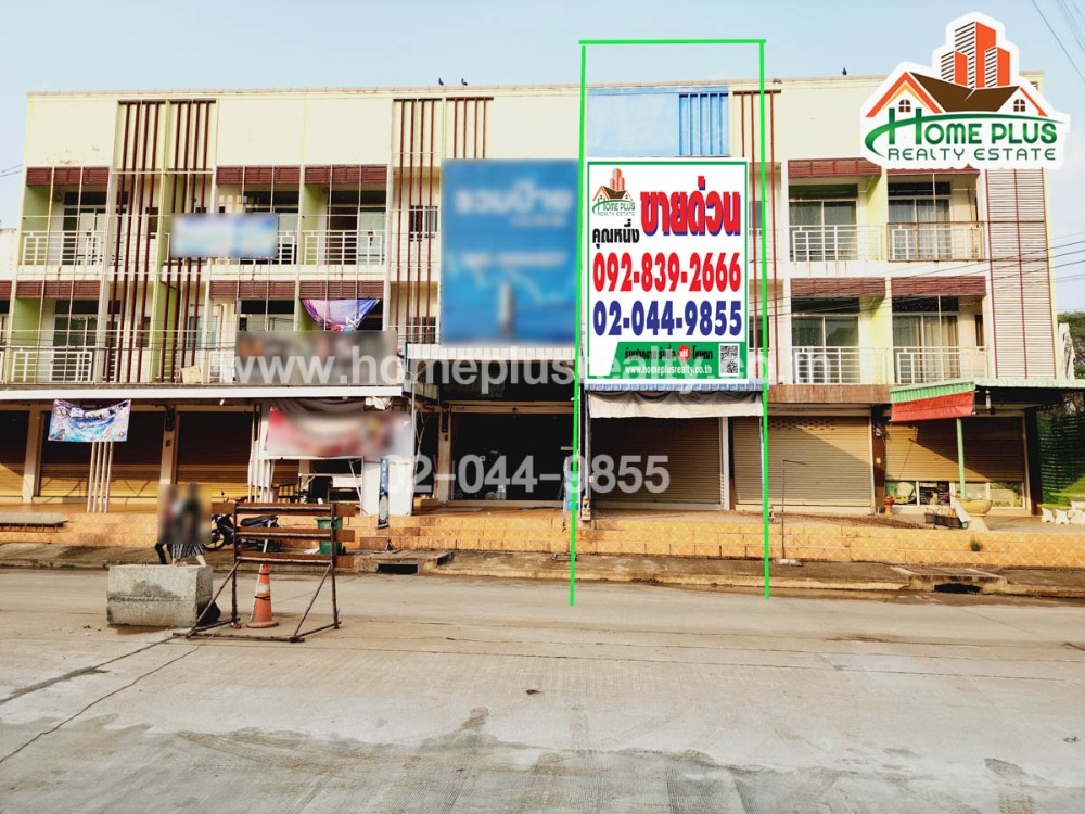 For SaleShop HousePhetchabun : 3-story commercial building near passenger transportation, Phetchabun Province Next to Thepha Phatthana Road