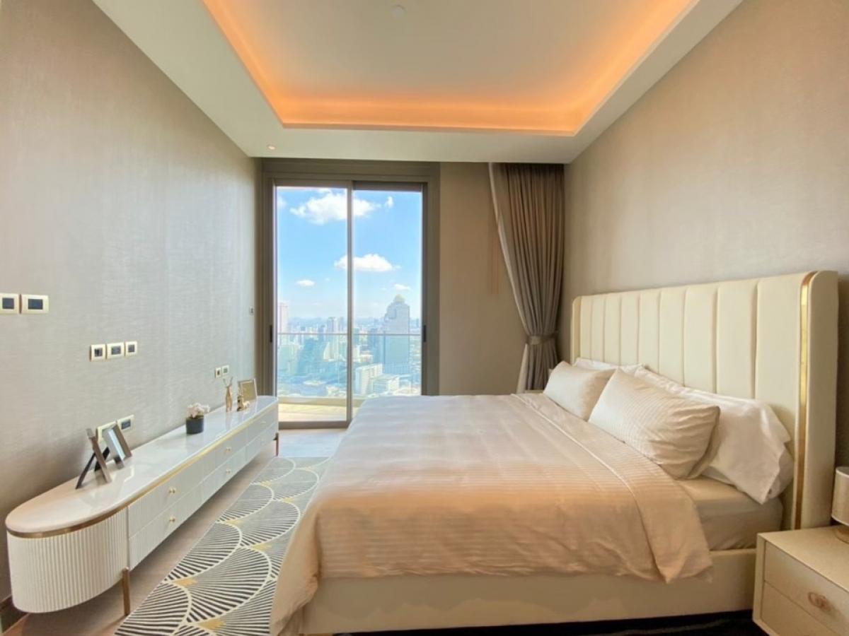 For RentCondoWongwianyai, Charoennakor : The Residences At Mandarin Oriental 2 bed 2 bath high floor 40 220k