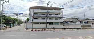 For RentOfficeLadkrabang, Suwannaphum Airport : 4-story office building for rent with warehouse. Chaloem Phrakiat Rama 9 Road, Prawet Subdistrict