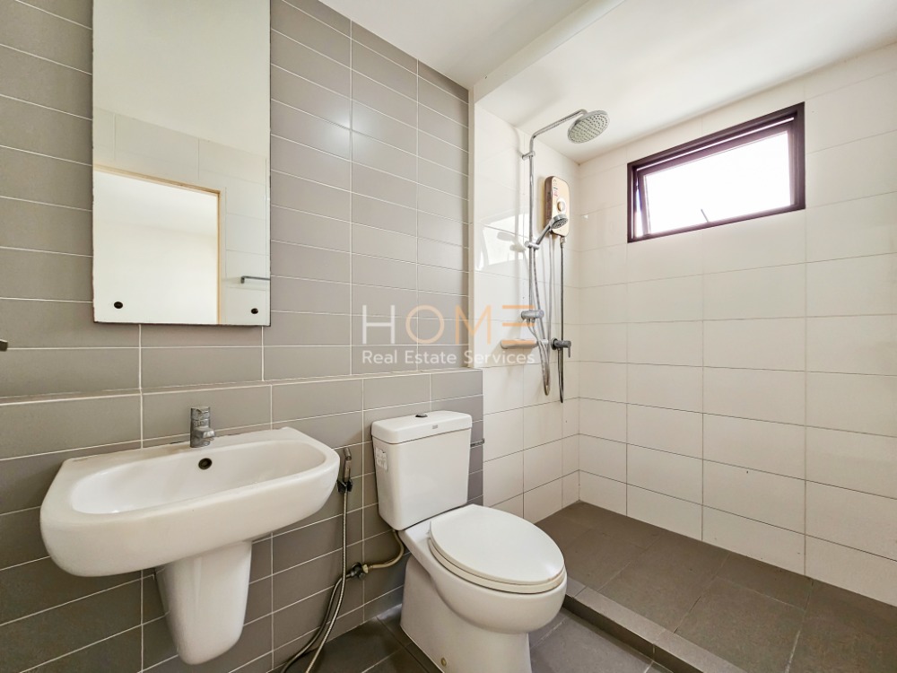 ขายทาวน์โฮมนวมินทร์ รามอินทรา : ทาวน์โฮม เดอะ เทอเรส รามอินทรา 65 / 3 ห้องนอน (ขาย), The Terrace Ramintra 65 / Townhome 3 Bedrooms (FOR SALE) TAN559