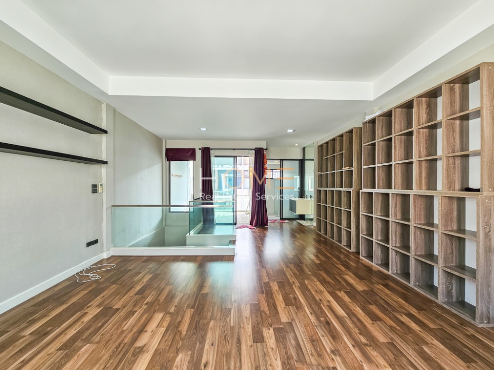 ขายทาวน์โฮมนวมินทร์ รามอินทรา : ทาวน์โฮม เดอะ เทอเรส รามอินทรา 65 / 3 ห้องนอน (ขาย), The Terrace Ramintra 65 / Townhome 3 Bedrooms (FOR SALE) TAN559