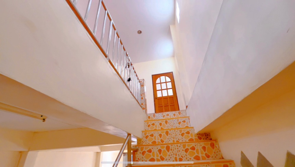 For SaleShop HouseKanchanaburi : Urgent sale!!! Commercial building 21 sq w., near Luk Kae Fresh Market, Tha Maka District, Kanchanaburi Province.