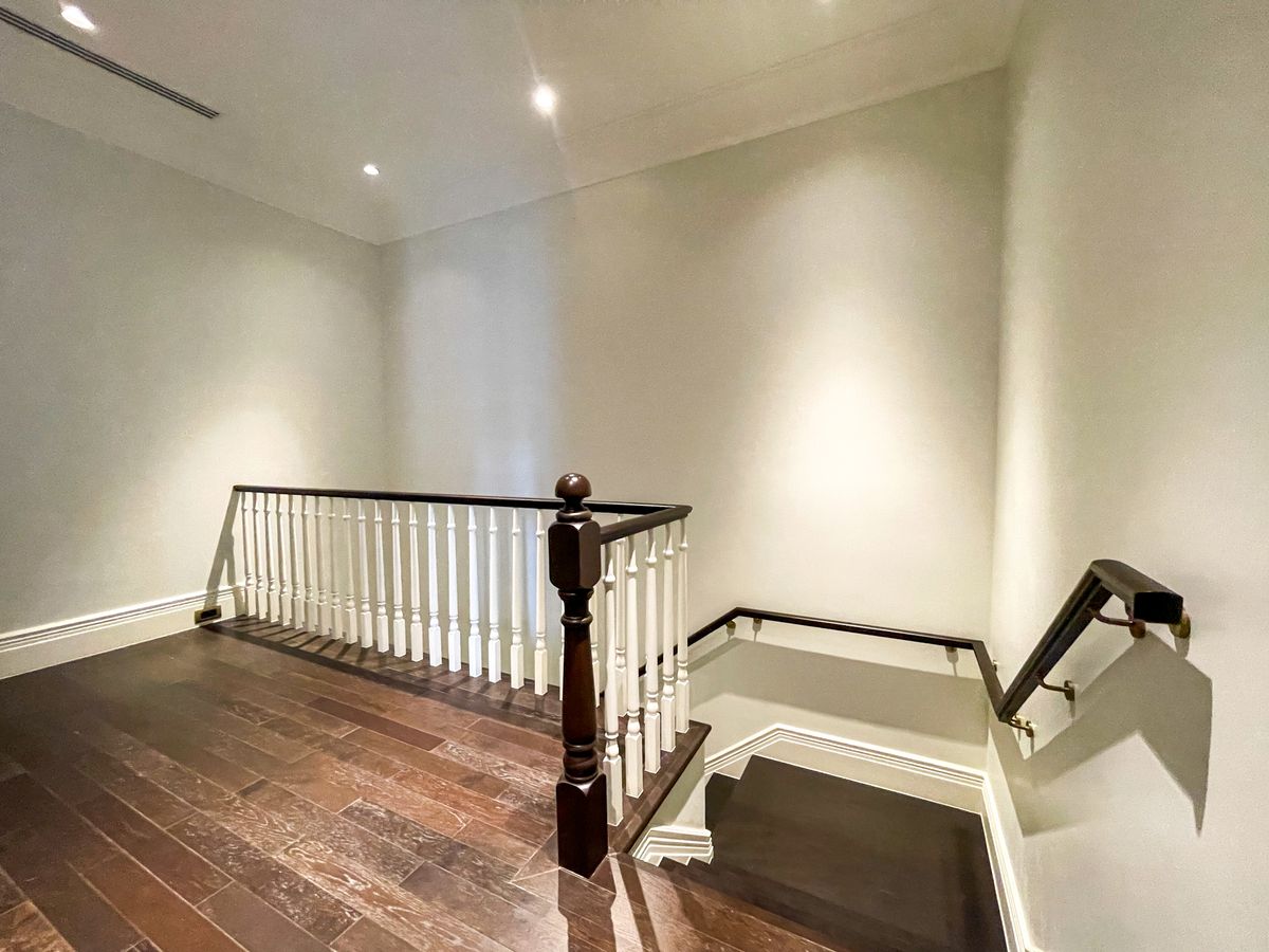 For SaleCondoWitthayu, Chidlom, Langsuan, Ploenchit : 98 Wireless / 3 Bedrooms Duplex (SALE), Ninety Eight Wireless / 3 Bedrooms (Sale) NONT004