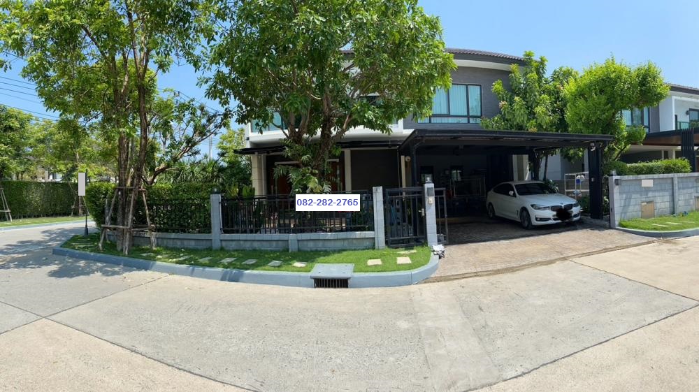 For SaleHousePattanakan, Srinakarin : Corner house, largest size of Phase 2, 75.5 sq m, 4 bedrooms, 4 bathrooms, 2-story detached house, The City Phatthanakan.