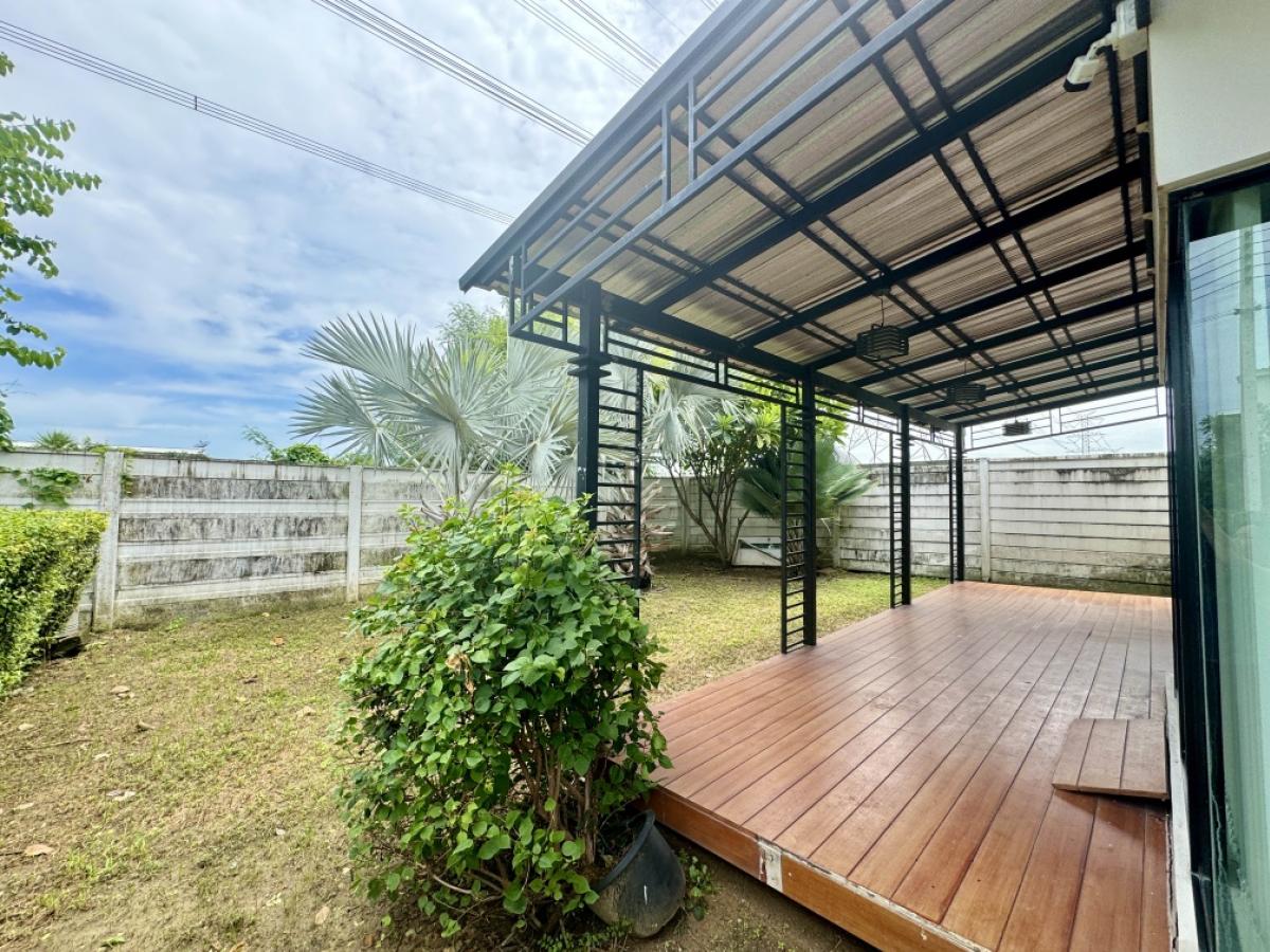 For SaleHouseLadkrabang, Suwannaphum Airport : Single house for sale, large garden, V2 Village, On Nut-Rama 9, end house, DVPY-027