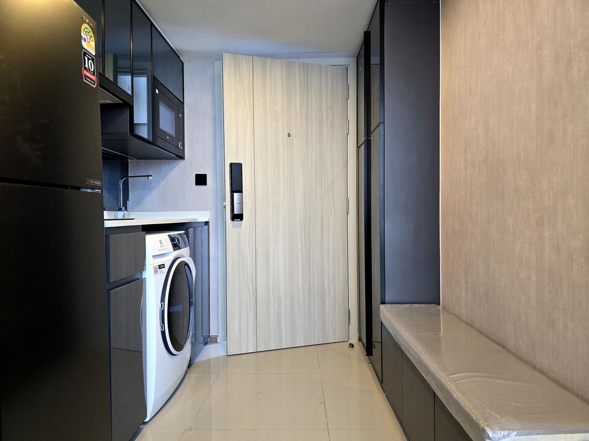 ให้เช่าคอนโดสยาม จุฬา สามย่าน : Park Origin Chula - Samyan【𝐑𝐄𝐍𝐓】🔥 ห้อง 2 ชั้น ตกแต่งสวย วิวหลักล้าน เฟอร์นิเจอร์ครบ ใกล้ MRT สามย่าน  🔥 ติดต่อไลน์ไอดี: @hacondo