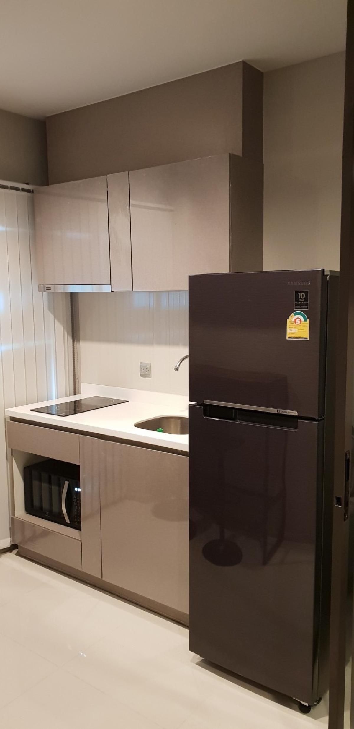 ขายคอนโดพระราม 9 เพชรบุรีตัดใหม่ RCA : ขายคอนโด  ไลฟ์ อโศก - พระรามเก้า MRT-พระราม 9 มักกะสัน เขต ราชเทวี กรุงเทพ  CX-94415