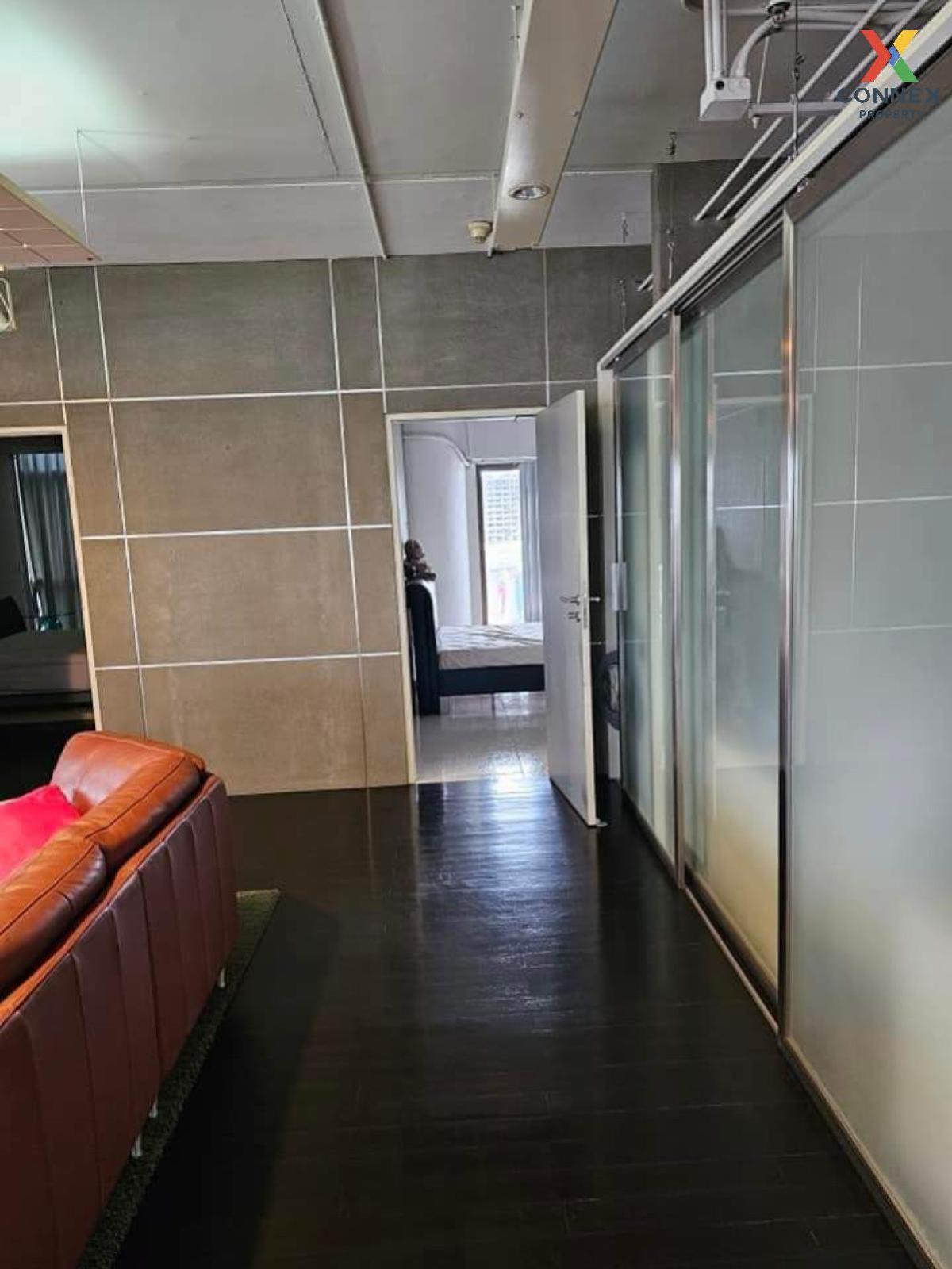 ขายคอนโดสีลม ศาลาแดง บางรัก : ขายคอนโด สเตท ทาวเวอร์ BTS-สะพานตากสิน สีลม เขต บางรัก กรุงเทพ CX-104631