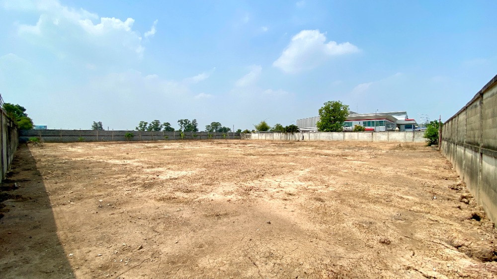 ให้เช่าที่ดินปทุมธานี รังสิต ธรรมศาสตร์ : ที่ดินให้เช่า 2 ไร่ ล้อมรั้วแล้ว ถมดินพร้อมใช้งาน ถ.หทัษราฎร์ 63 แยก 4 ลำลูกกา ปทุมธานี ทำโกดัง สำนักงาน ได้หมด