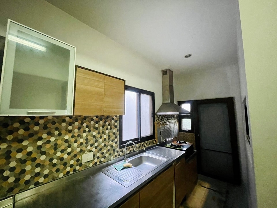 ขายบ้านเลียบทางด่วนรามอินทรา : S-NVN101  ไพรเวท เนอวานา เรสซิเดนซ์ ซอยโยธินพัฒนา ขนาด 54.4ตรว. 3ชั้น พื้นที่ใช้สอย 350 ตรม. 4นอน 4น้ำ 24.99ล้าน 064-959-8900