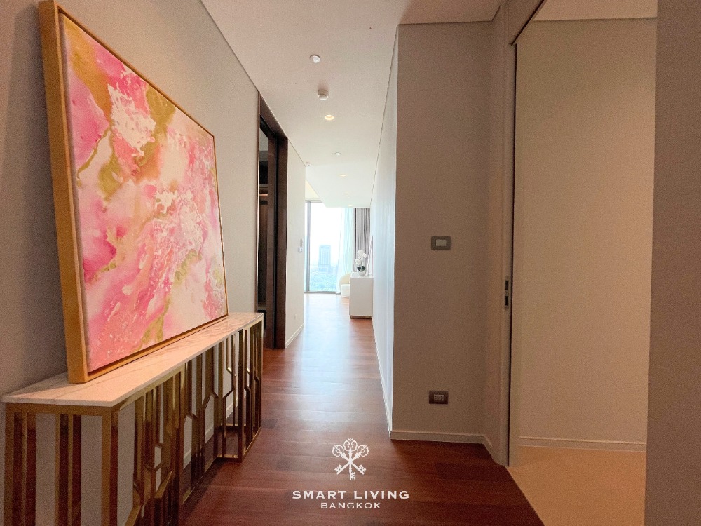 ให้เช่าคอนโดวิทยุ ชิดลม หลังสวน : คอนโดหรูให้เช่าและขาย The Residences at Sindhorn Kempinski หลังสวน ใจกลางเมือง ขนาดกว้าง 356 ตร.ม 5 ห้องนอน 7 ห้องน้ำ เหมาะสำหรับนักลงทุนและผู้มองหาคอนโดพรีเมียม Bangkok