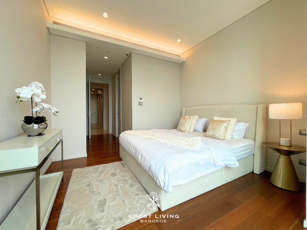 ให้เช่าคอนโดวิทยุ ชิดลม หลังสวน : คอนโดหรูให้เช่าและขาย The Residences at Sindhorn Kempinski หลังสวน ใจกลางเมือง ขนาดกว้าง 356 ตร.ม 5 ห้องนอน 7 ห้องน้ำ เหมาะสำหรับนักลงทุนและผู้มองหาคอนโดพรีเมียม Bangkok