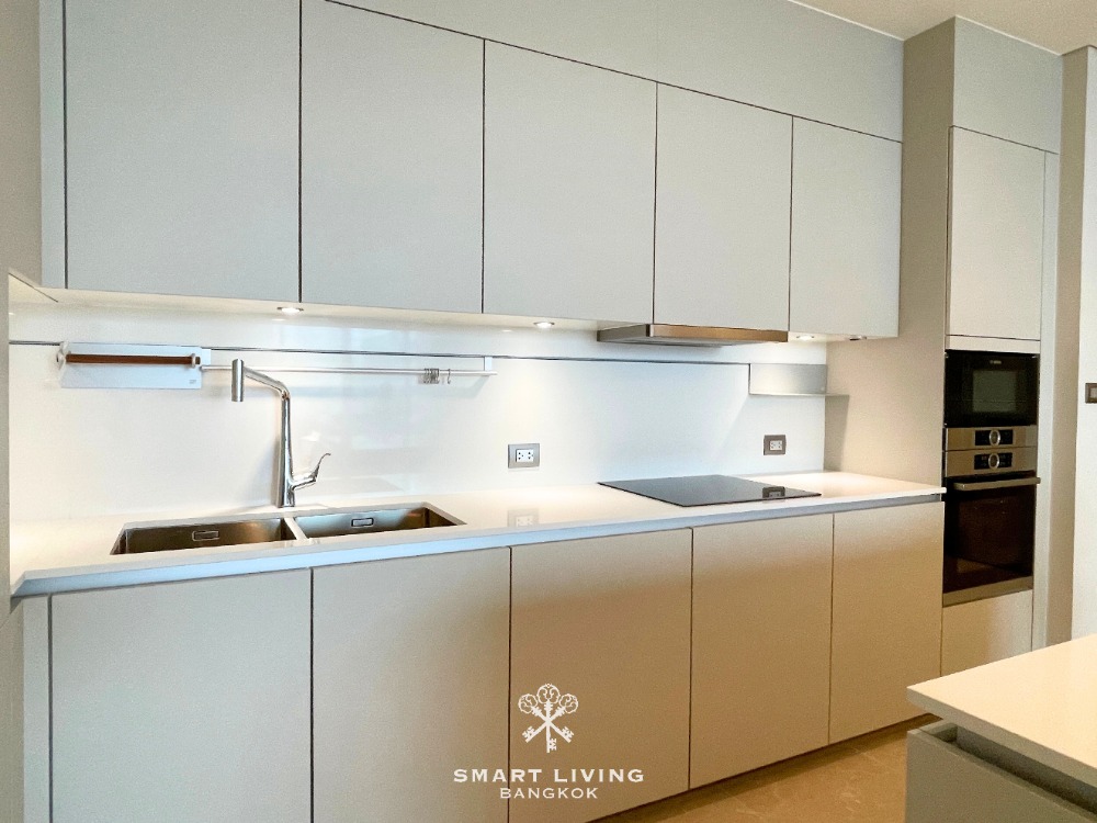 ให้เช่าคอนโดวิทยุ ชิดลม หลังสวน : คอนโดหรูให้เช่าและขาย The Residences at Sindhorn Kempinski หลังสวน ใจกลางเมือง ขนาดกว้าง 356 ตร.ม 5 ห้องนอน 7 ห้องน้ำ เหมาะสำหรับนักลงทุนและผู้มองหาคอนโดพรีเมียม Bangkok