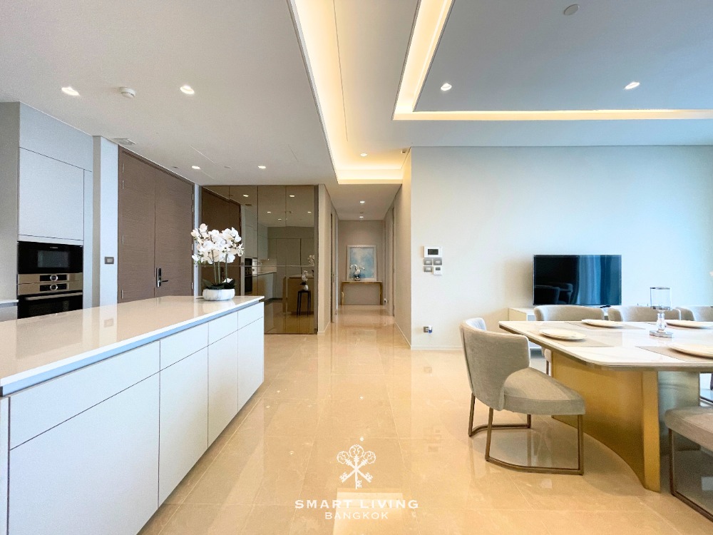 ให้เช่าคอนโดวิทยุ ชิดลม หลังสวน : คอนโดหรูให้เช่าและขาย The Residences at Sindhorn Kempinski หลังสวน ใจกลางเมือง ขนาดกว้าง 356 ตร.ม 5 ห้องนอน 7 ห้องน้ำ เหมาะสำหรับนักลงทุนและผู้มองหาคอนโดพรีเมียม Bangkok