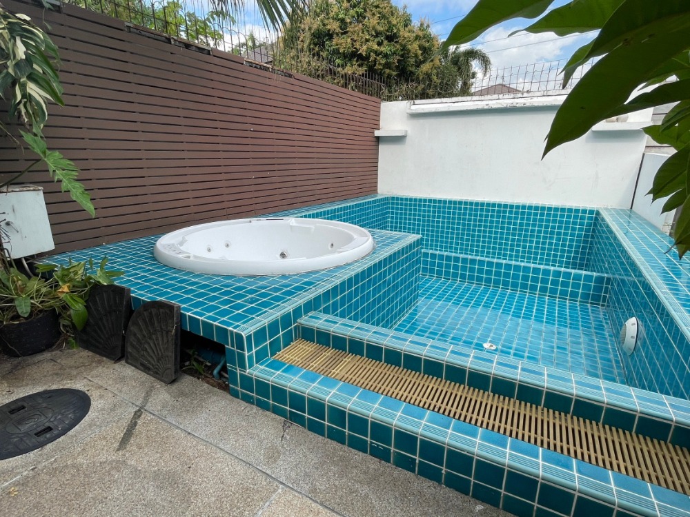 For SaleHousePinklao, Charansanitwong : Urgent sale, beautiful 2-story house, 72.10 sq m, Casa Legend Ratchaphruek-Pinklao Village.