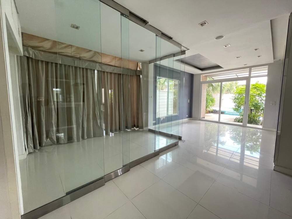 For SaleHousePinklao, Charansanitwong : Urgent sale, beautiful 2-story house, 72.10 sq m, Casa Legend Ratchaphruek-Pinklao Village.