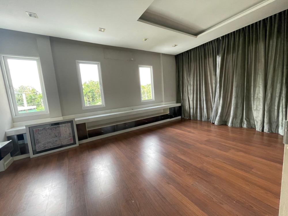 For SaleHousePinklao, Charansanitwong : Urgent sale, beautiful 2-story house, 72.10 sq m, Casa Legend Ratchaphruek-Pinklao Village.