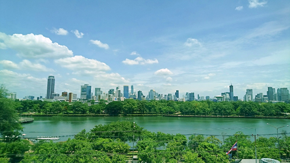 For RentCondoSukhumvit, Asoke, Thonglor : 🌳Ready to move-in! Large & nice 1 bd 50 sqm for rent, lake view in Asoke.
