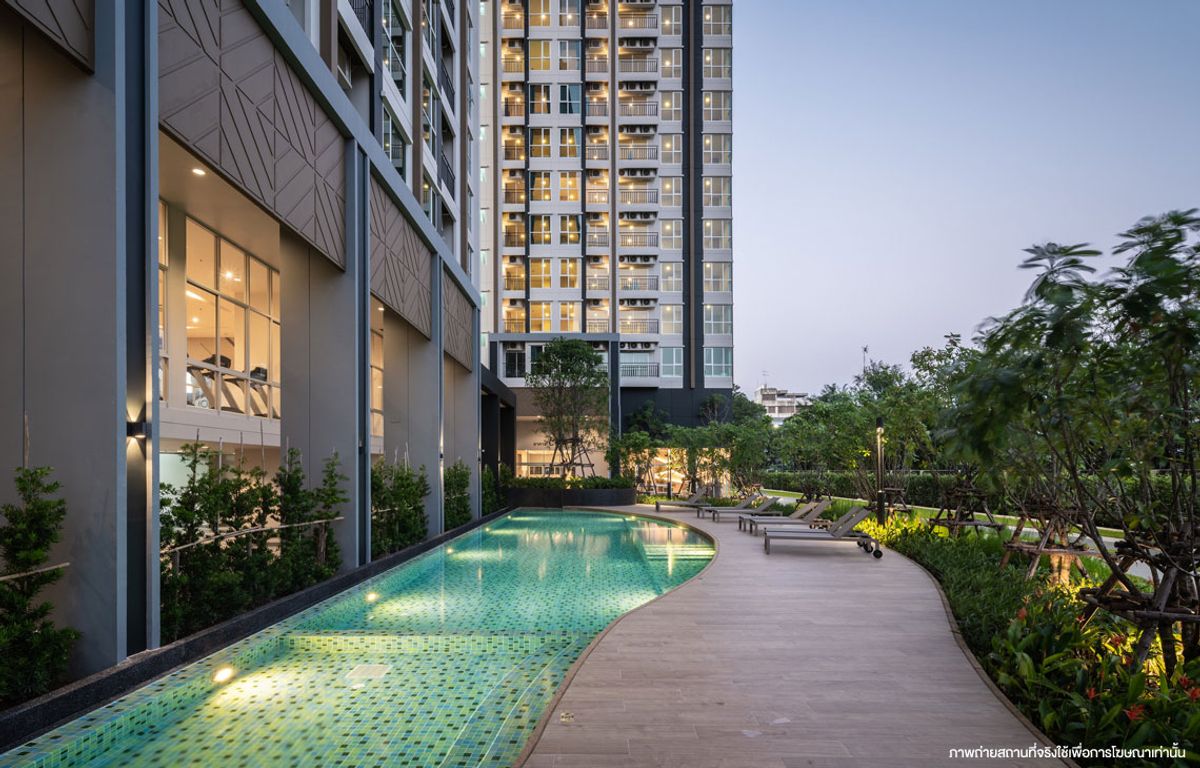 For SaleCondoPinklao, Charansanitwong : Lumpini Park Borommaratchachonnani - Sirindhorn 🍃New condo ready to move in 🏙️🌇Resort style, shady, provides privacy..convenient transportation.