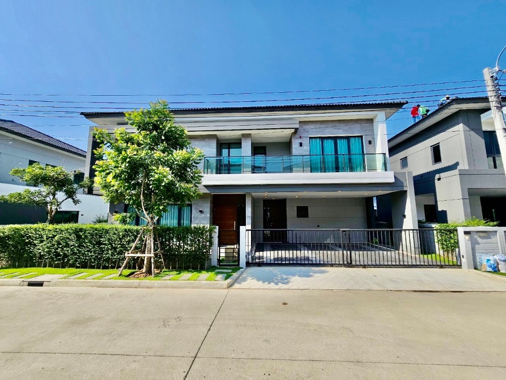 For RentHouseBangna, Bearing, Lasalle : For rent, luxury detached house THE CITY BANGNA, size 351 sq m, 4 bedrooms, 3 parking spaces, near 2 expressways and leading international schools, Bang Kaeo Subdistrict, Bang Phli District, Samut Prakan Province.